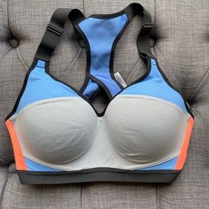💪Victoria Sport Sports Bra